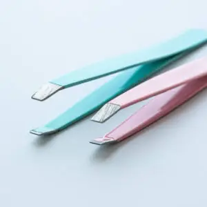 PureGrip™ Pastel Slant Tip Tweezers – Precision Hair Removal Set (3 Pieces)